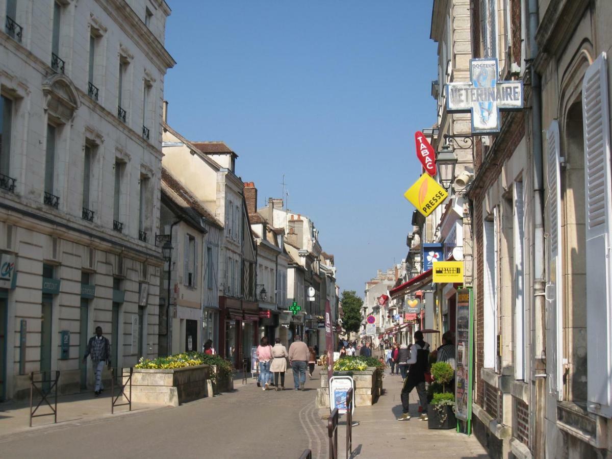 Gite De Preuilly Auxerre Bagian luar foto